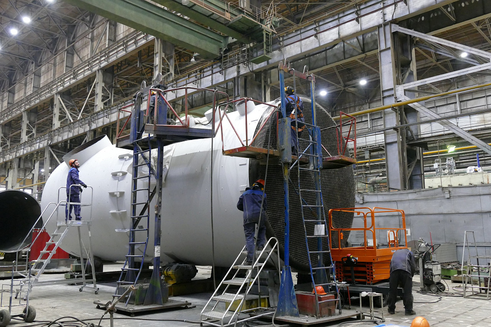 «Уралхиммаш» отгрузил конденсатор с рекордным диаметром и улучшенной прочностью